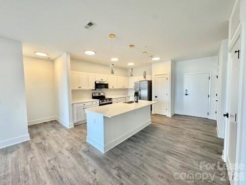 175 W Black Street - Photo 0