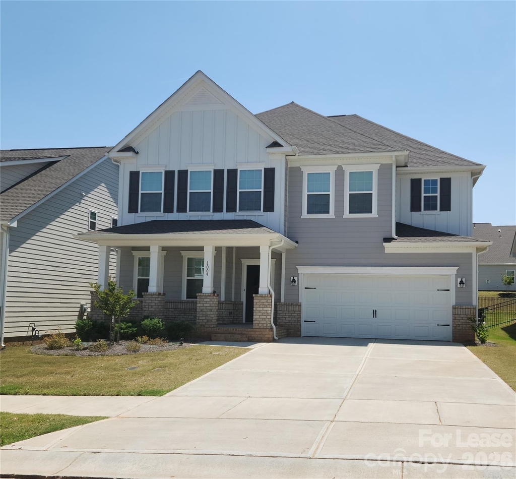 1009 Gabardine Lane - Photo 0