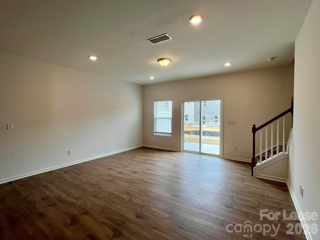 3546 Secrest Landing - Photo 6