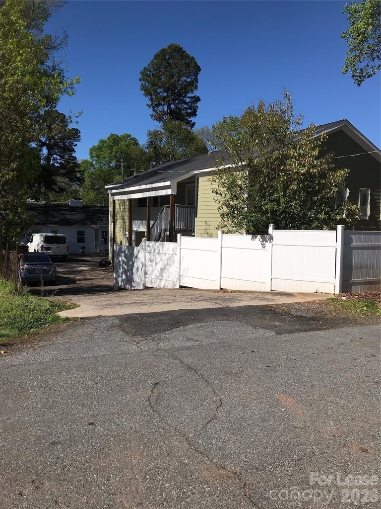 3805 Miriam Drive - Photo 2