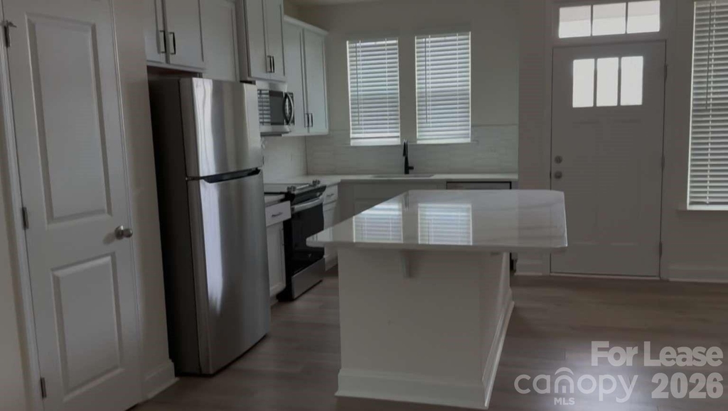1041 S Point Road - Photo 4