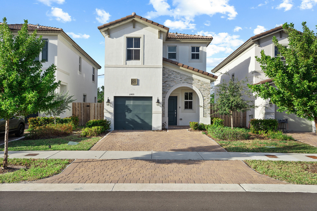 2405 Nw 131st Circle - Photo 1