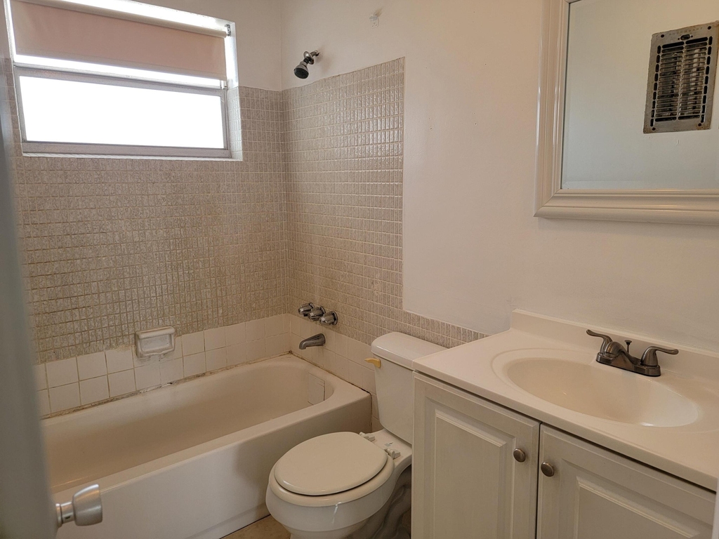 4310 Nw 12th Court - Photo 7