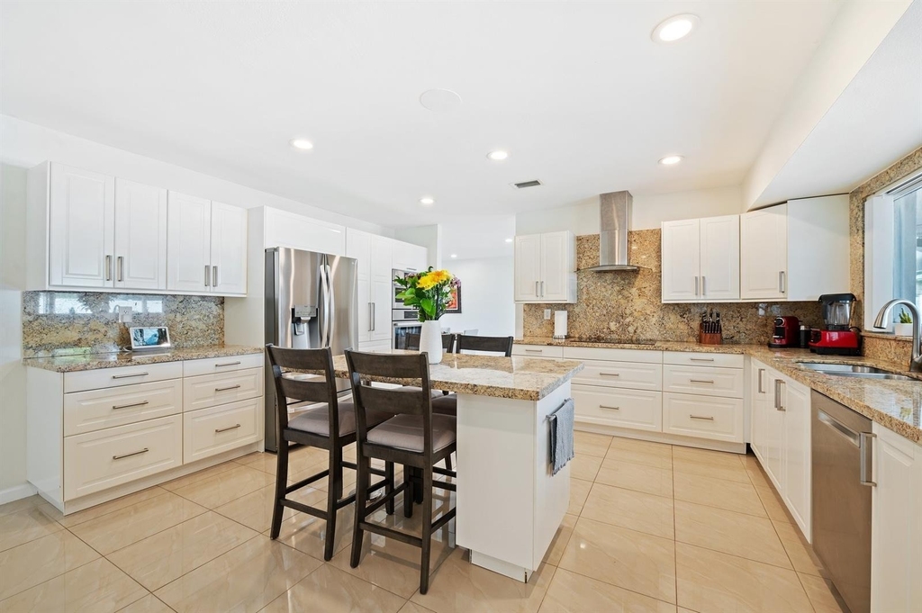 6101 Sw 9th Street - Photo 1