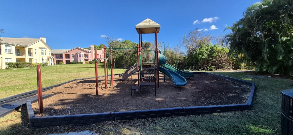 138 Sw Peacock Boulevard - Photo 8