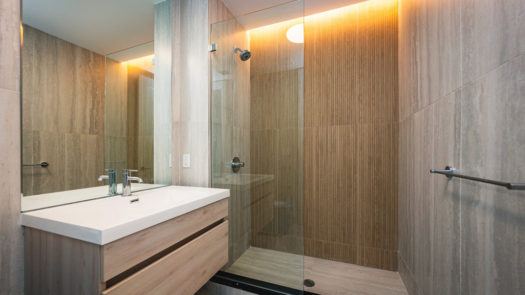 649 Hart Street - Photo 8