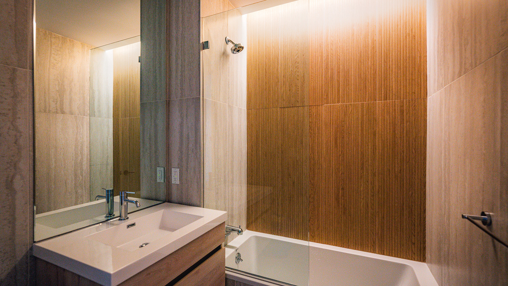649 Hart Street - Photo 7