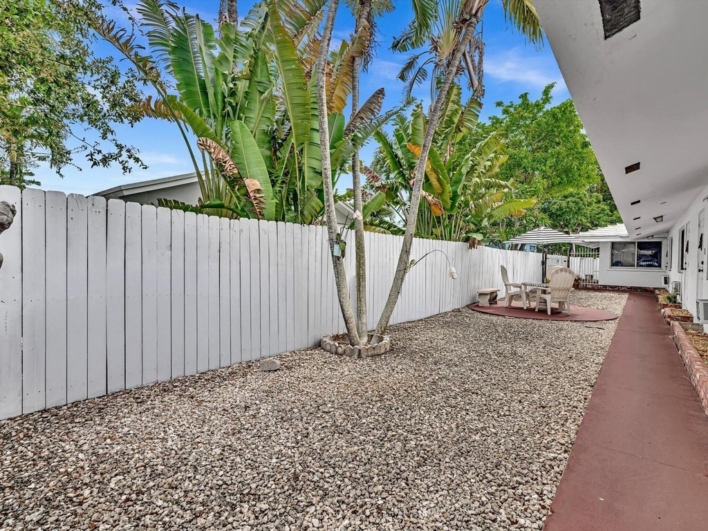 1219 Ne 14th Avenue - Photo 5