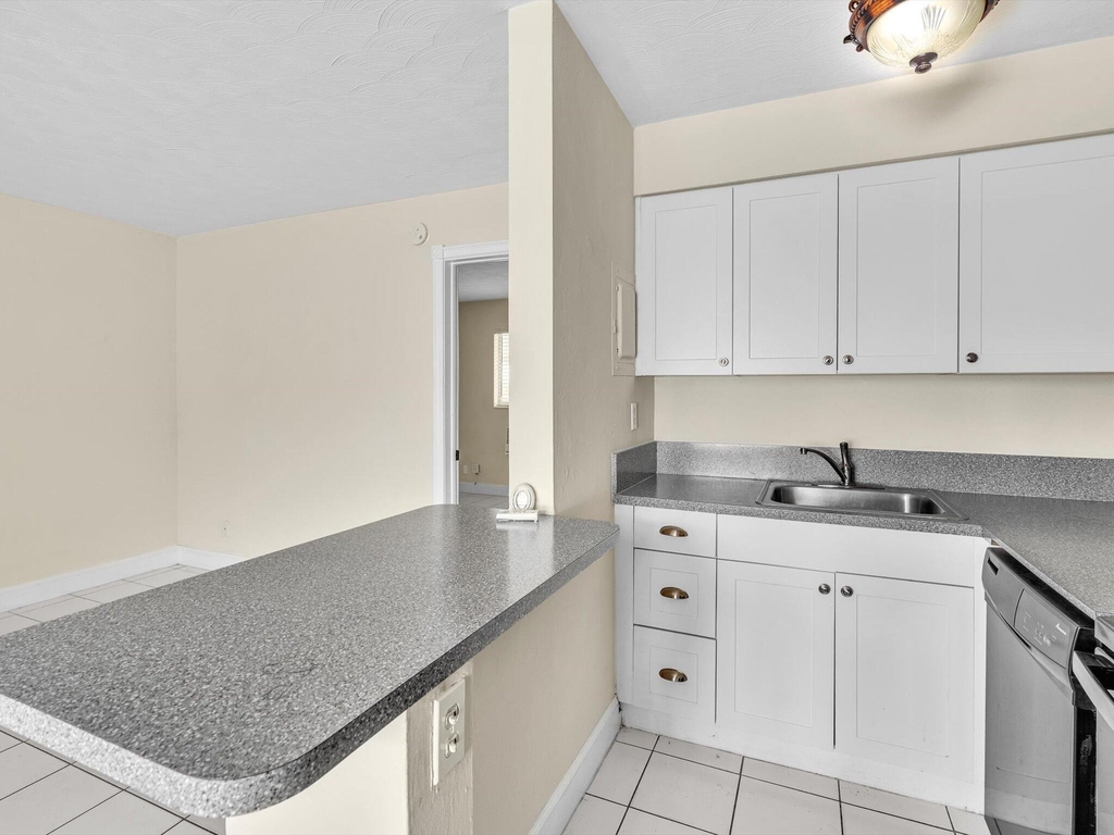 1219 Ne 14th Avenue - Photo 8