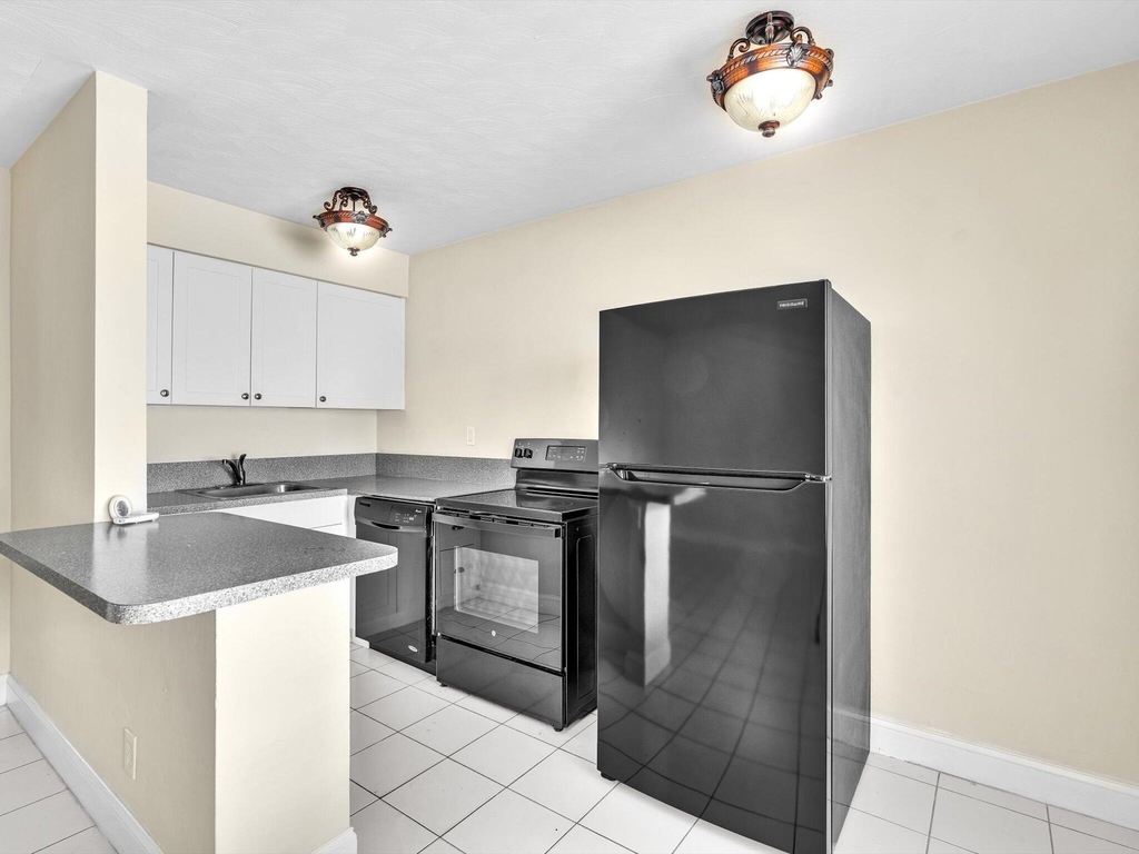 1219 Ne 14th Avenue - Photo 9