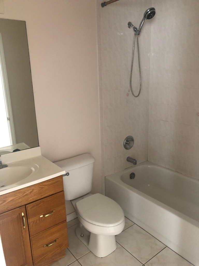 2242 Se Master Avenue - Photo 12