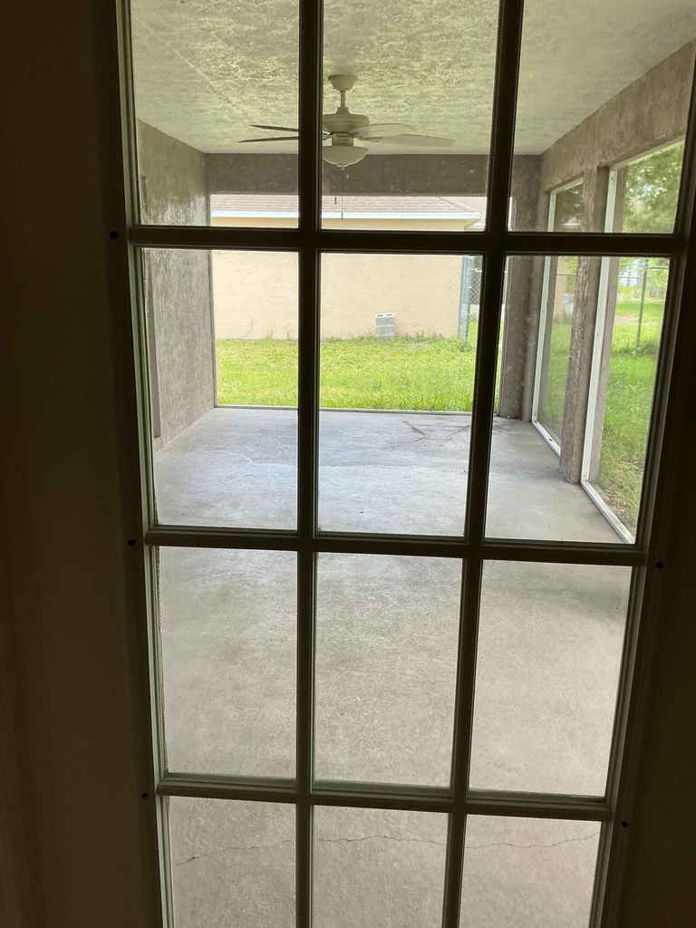 2242 Se Master Avenue - Photo 9