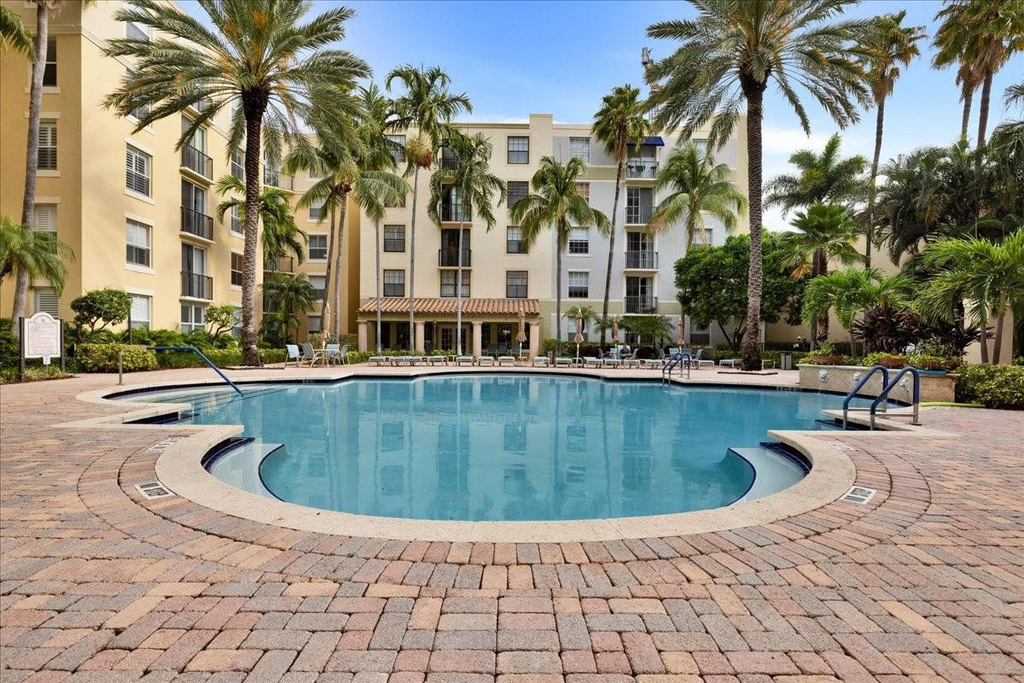 651 Okeechobee Boulevard - Photo 27