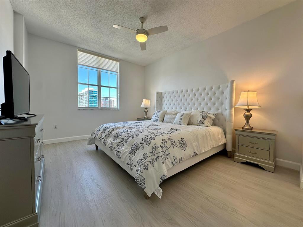 651 Okeechobee Boulevard - Photo 3