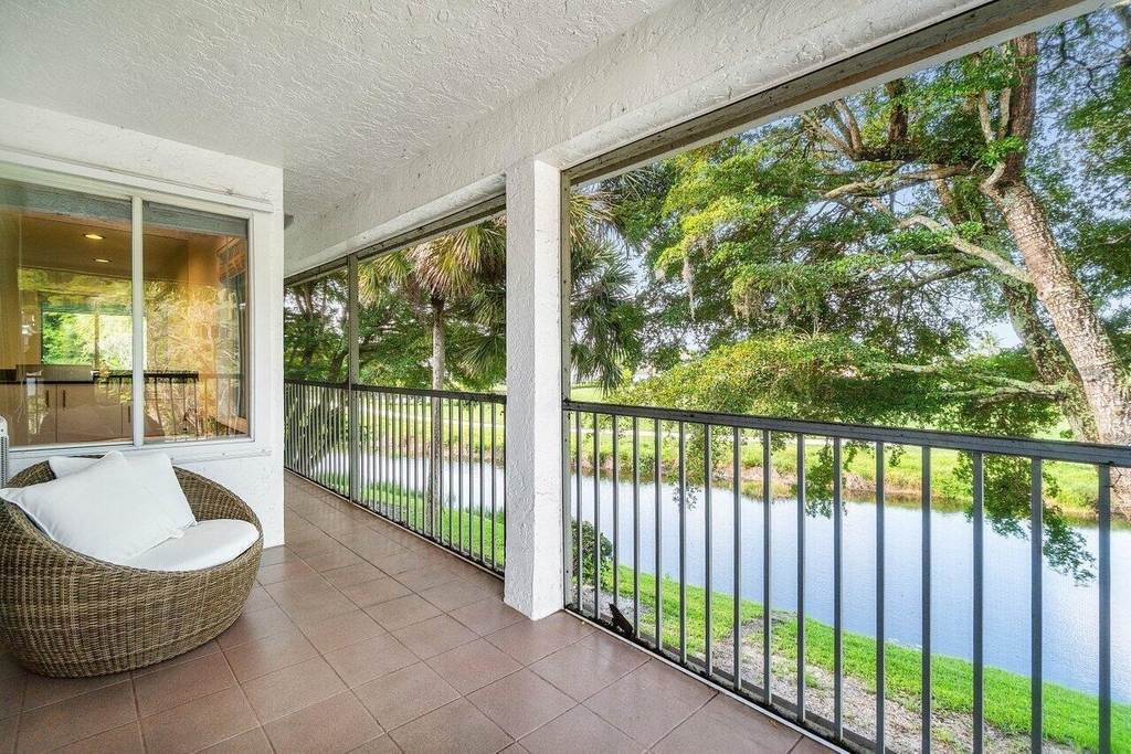 11823 Pebblewood Drive - Photo 26