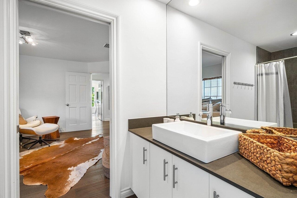 11823 Pebblewood Drive - Photo 18