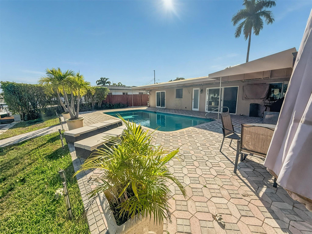 730 Se 3rd Terrace - Photo 17