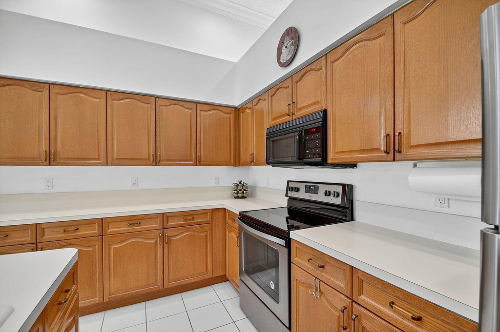 4553 Barclay Fair Way - Photo 13