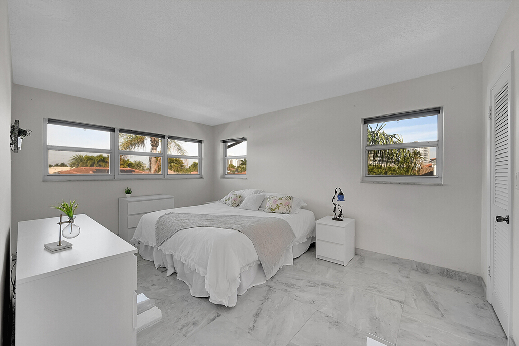 3655 Ne 32nd Avenue - Photo 28