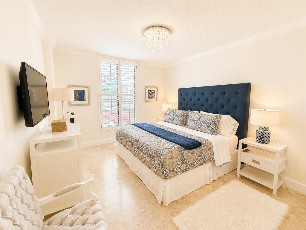 651 Okeechobee Boulevard - Photo 4