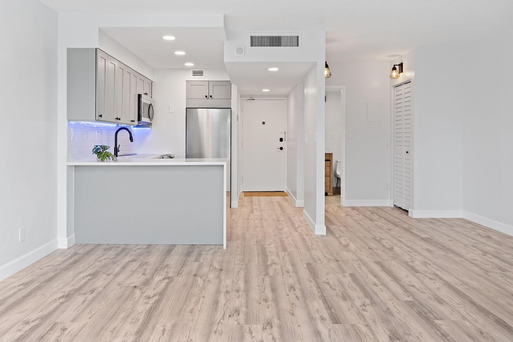 2900 Ne 30th Street - Photo 14