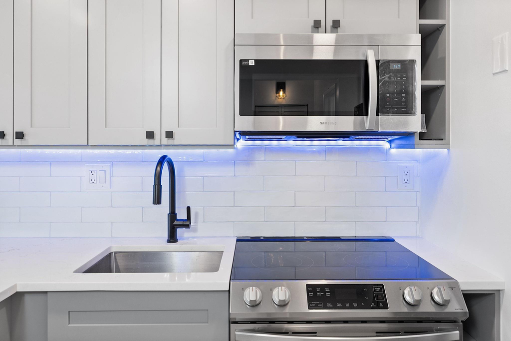 2900 Ne 30th Street - Photo 12