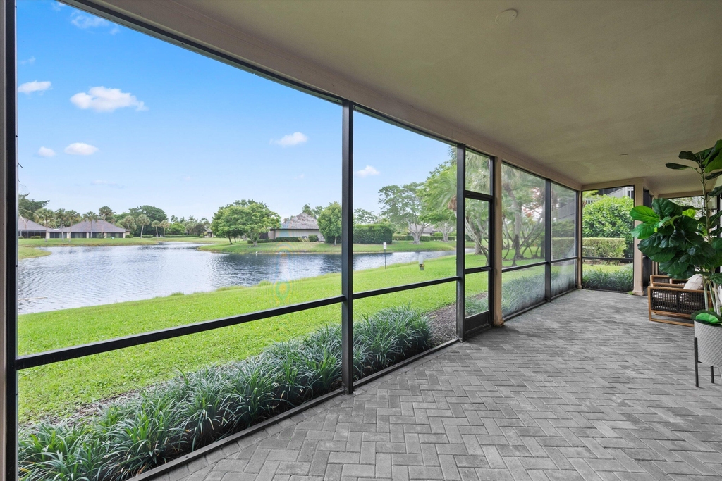 11842 Pebblewood Drive - Photo 10