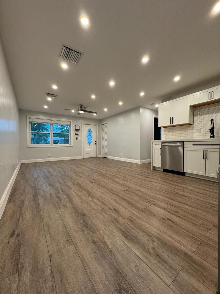 9422 Sw 51st Street - Photo 6