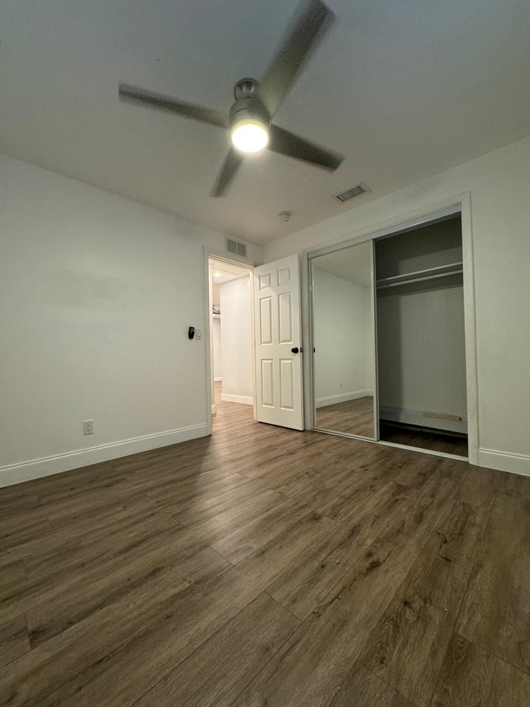 9422 Sw 51st Street - Photo 15