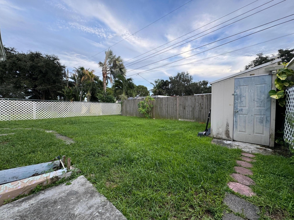 9422 Sw 51st Street - Photo 23
