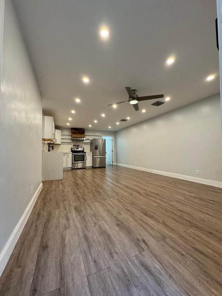 9422 Sw 51st Street - Photo 2