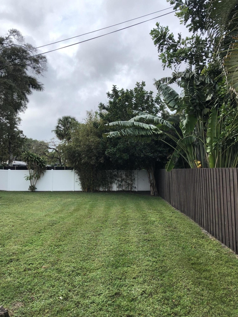 61 Nw 35th Street - Photo 15