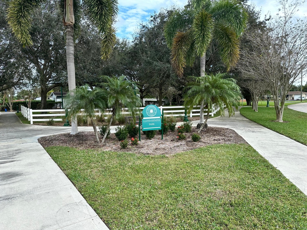 61 Nw 35th Street - Photo 25