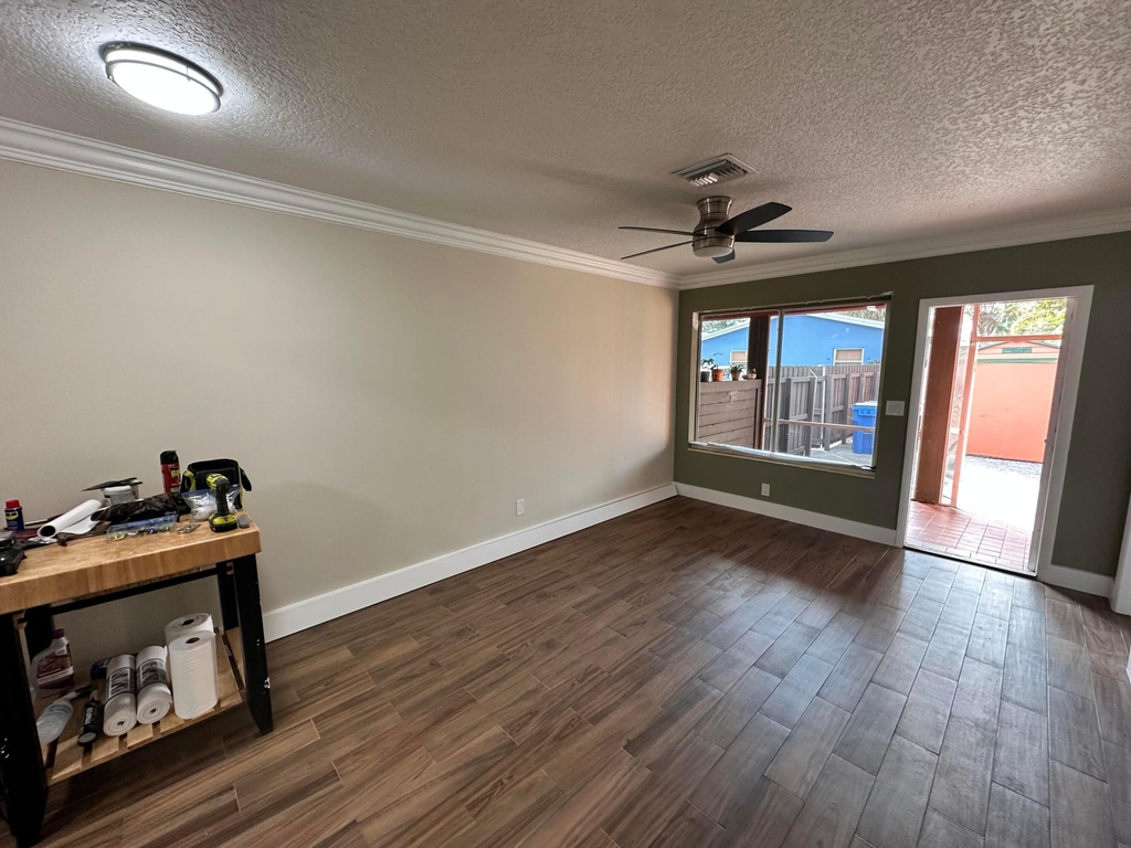 61 Nw 35th Street - Photo 9