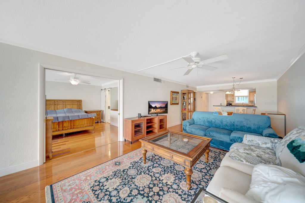 3100 Ne 49 Street - Photo 11