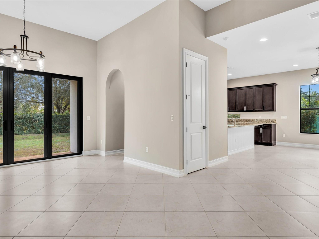 10630 Sw 55th Street - Photo 17