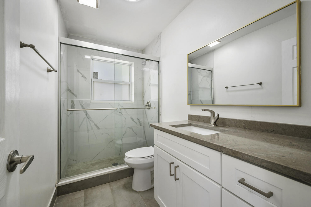 2100 N Seacrest Boulevard - Photo 12