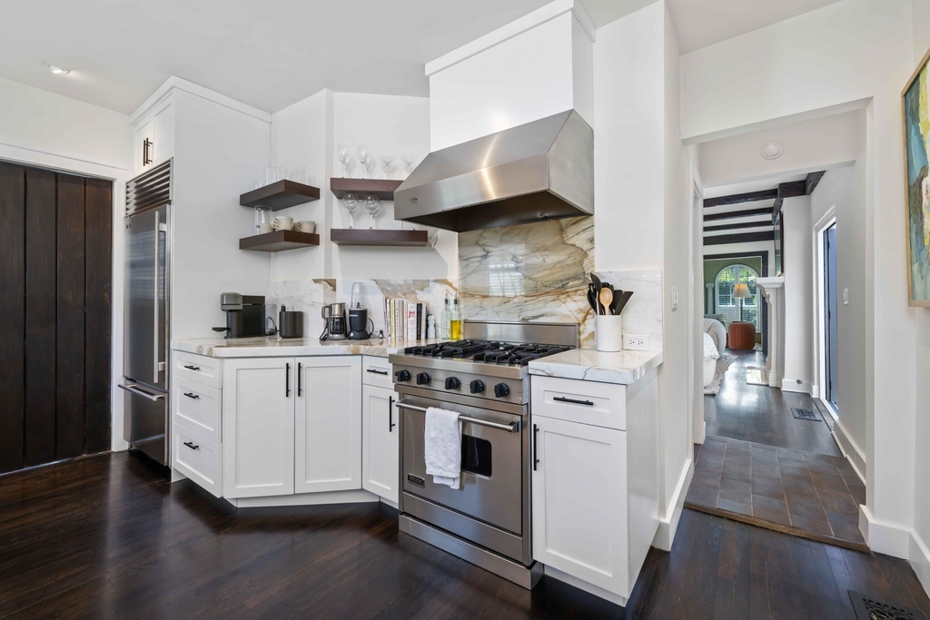 511 32nd Street - Photo 10