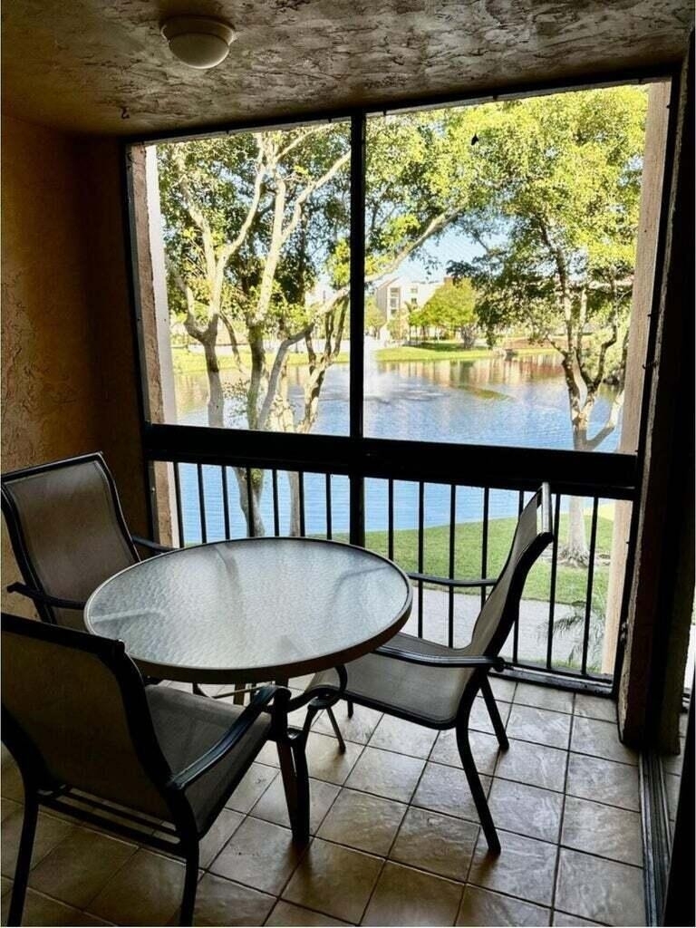 955 Dotterel Road - Photo 0