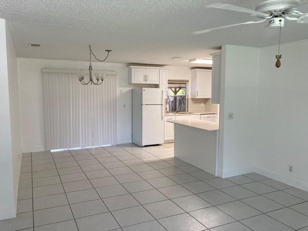 9627 Se Crest Court - Photo 3