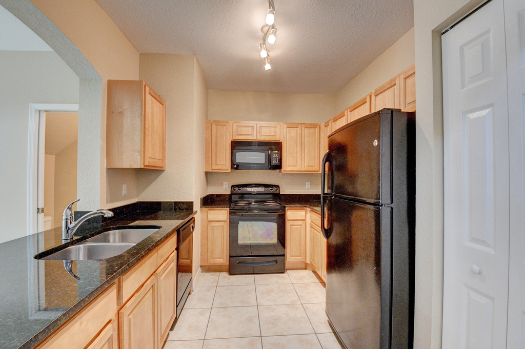 120 Williams Court - Photo 1