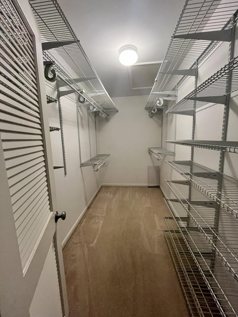 1700 Presidential Way - Photo 14