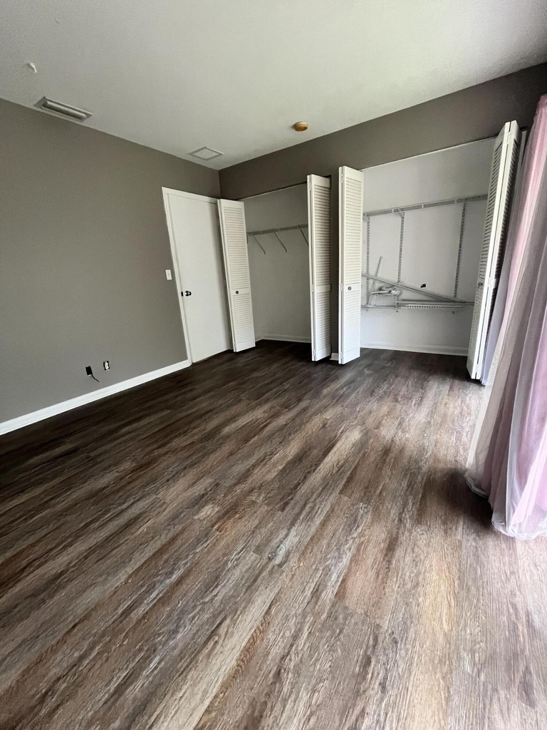 1700 Presidential Way - Photo 11