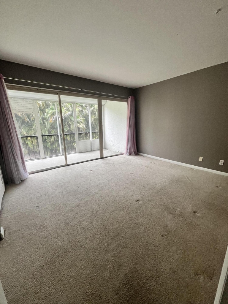 1700 Presidential Way - Photo 8