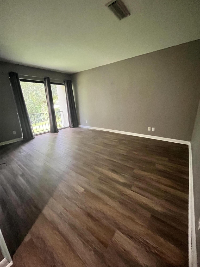 1700 Presidential Way - Photo 17