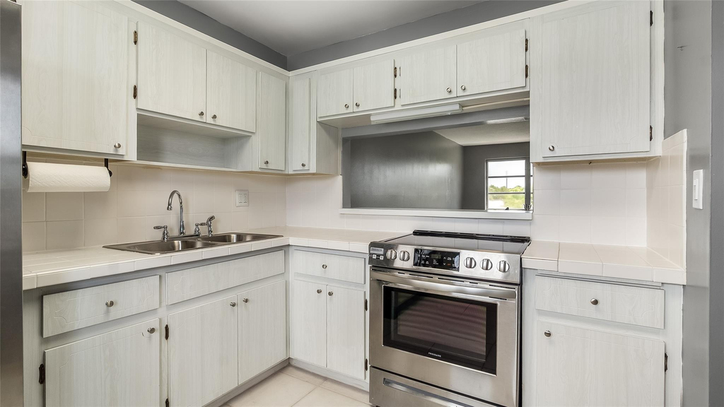 2309 Park Lane - Photo 9