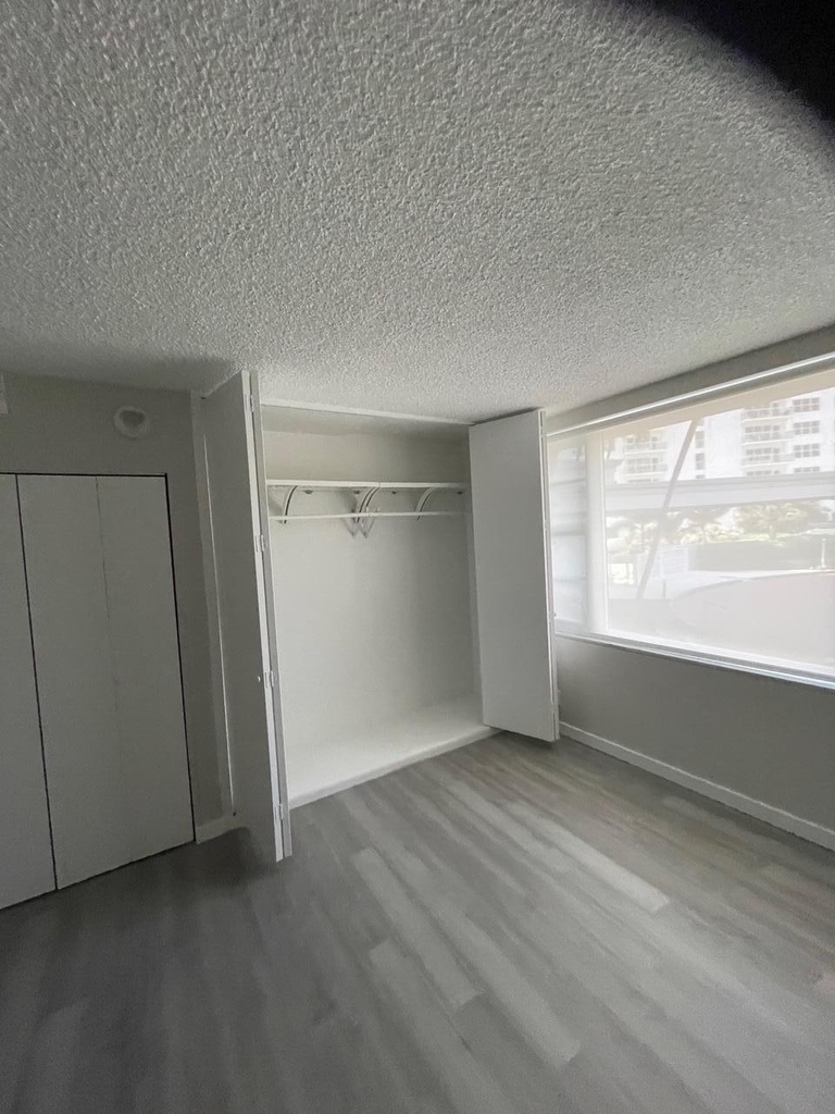 3600 Galt Ocean Drive - Photo 18