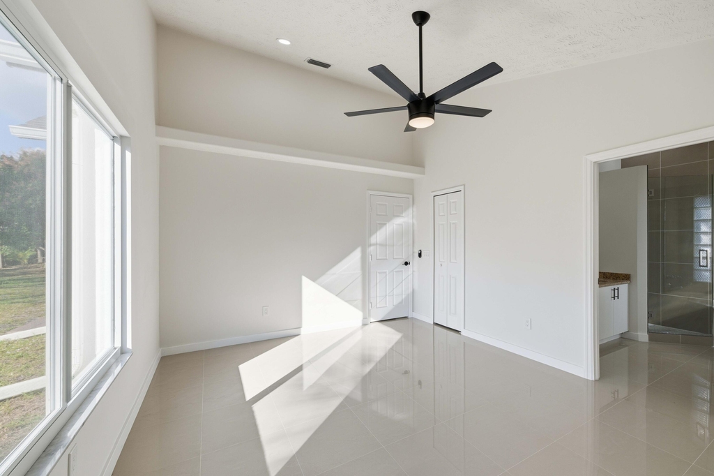 3031 Se Galt Circle - Photo 17