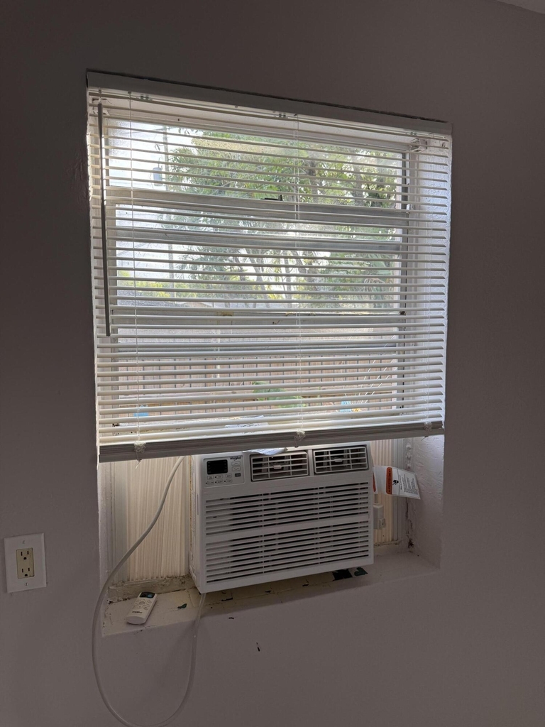 2025 Delphia Street - Photo 17