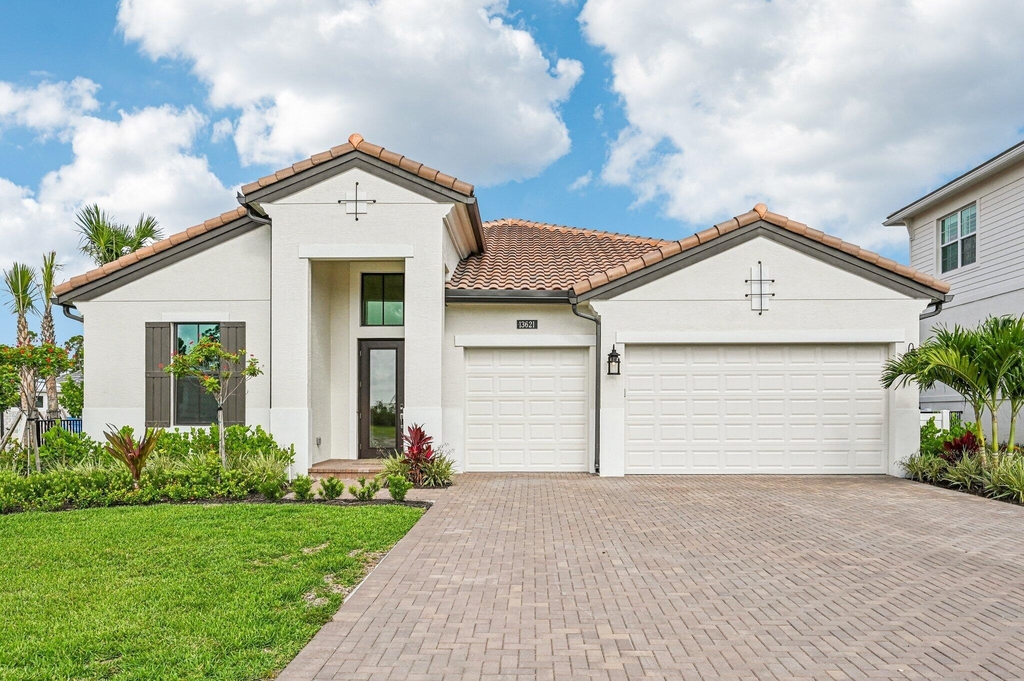 13621 Le Christine Drive - Photo 1